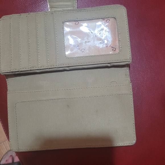 Wallets - Picture 10 of 13